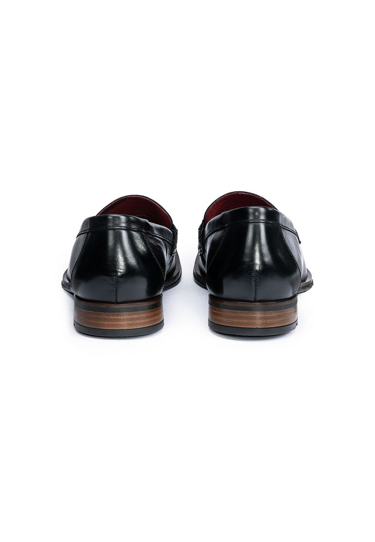 Sagres Leather Loafer in Black