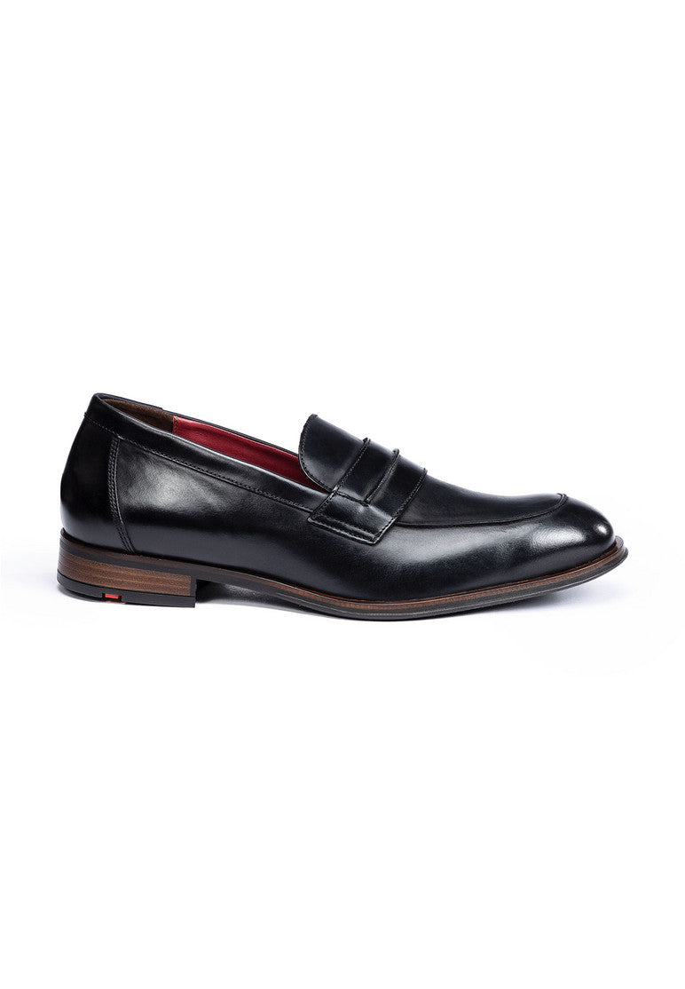 Sagres Leather Loafer in Black