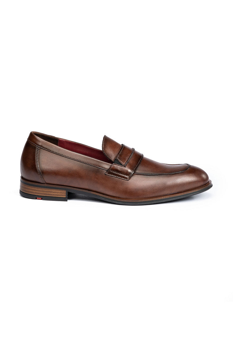 Sagres Leather Loafer in Brown