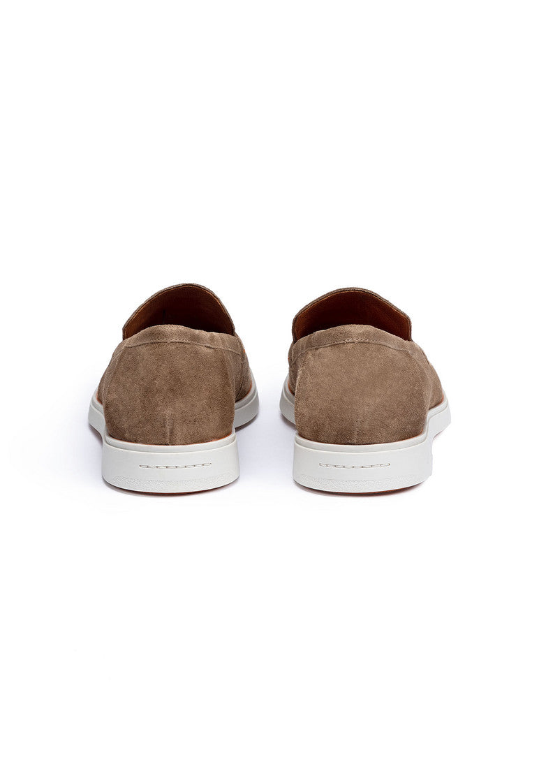 Hunter Suede Loafer in Light Brown