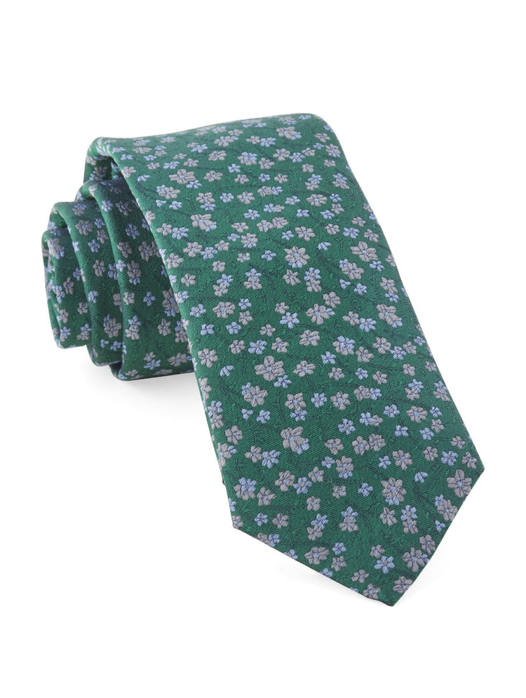 Free Fall Floral Tie in Kelly Green