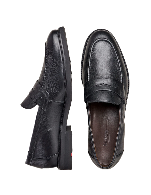 Reg Loafer in Black