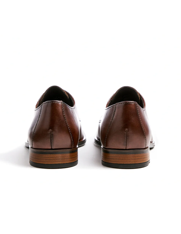 Sabre Dress Shoe in Cigar