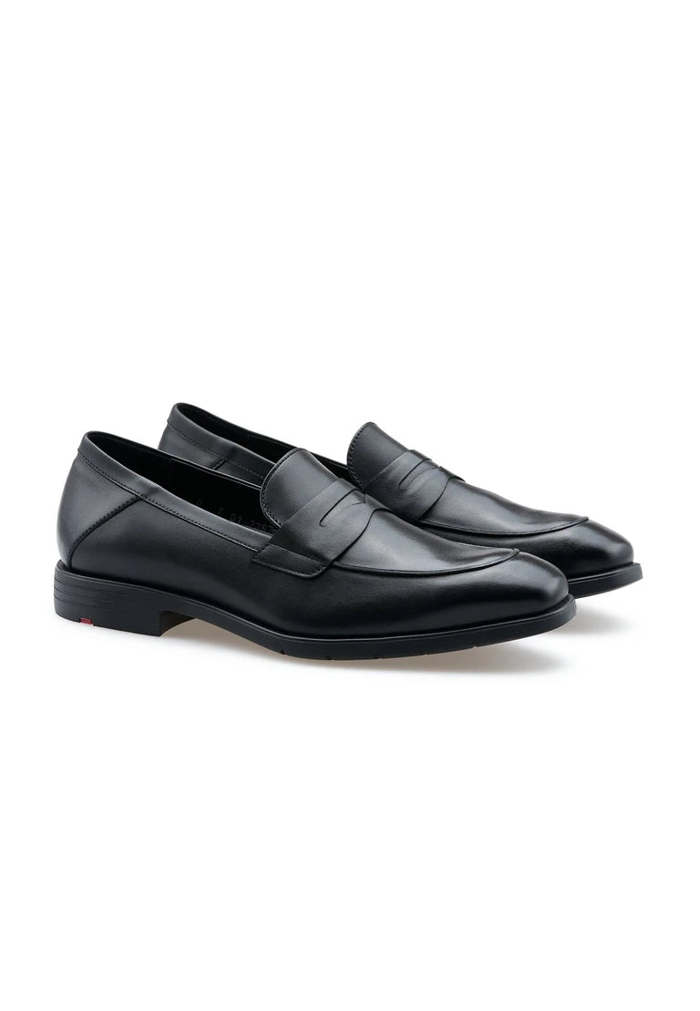EEZY 240 Leather Loafer in Black
