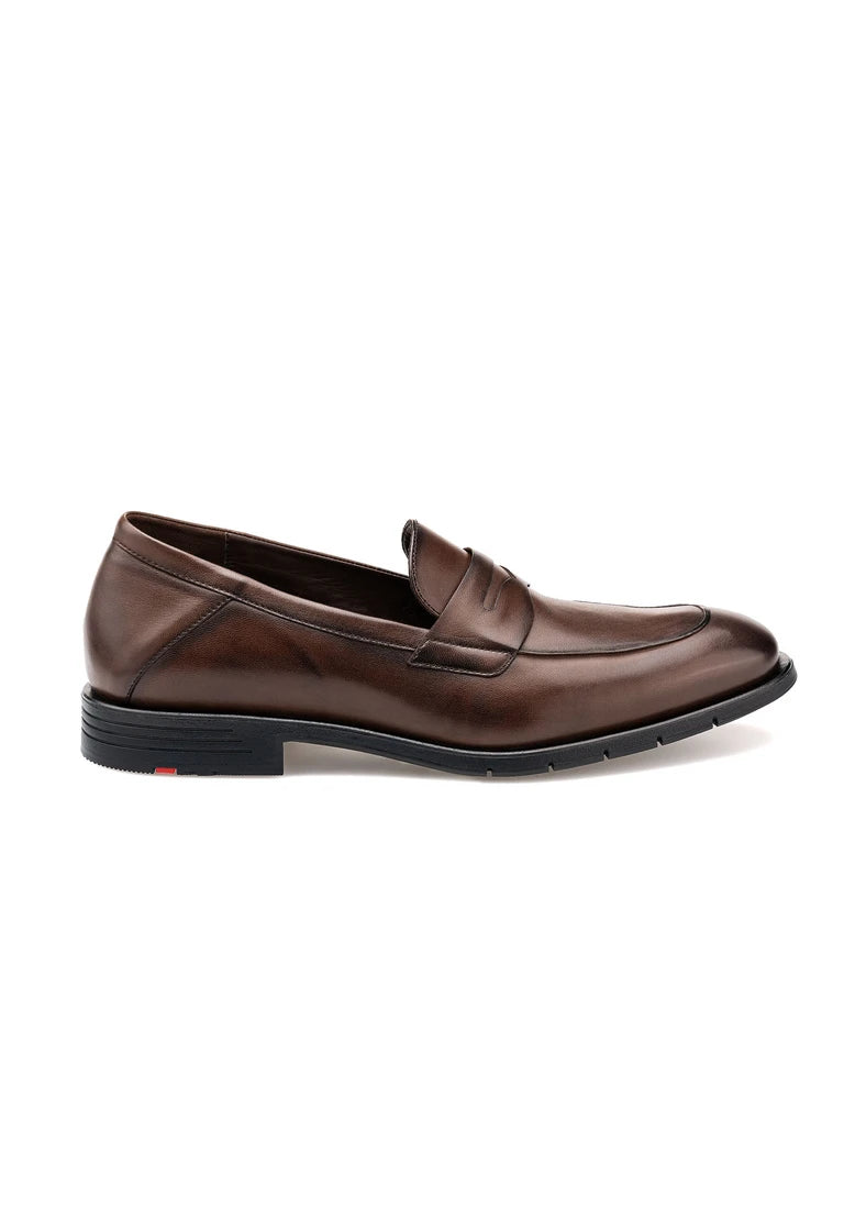 EEZY 240 Leather Loafer in Brown