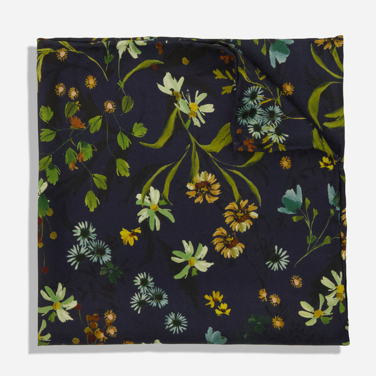 Kelly Ventura x Tie Bar Eden Floral Pocket Square