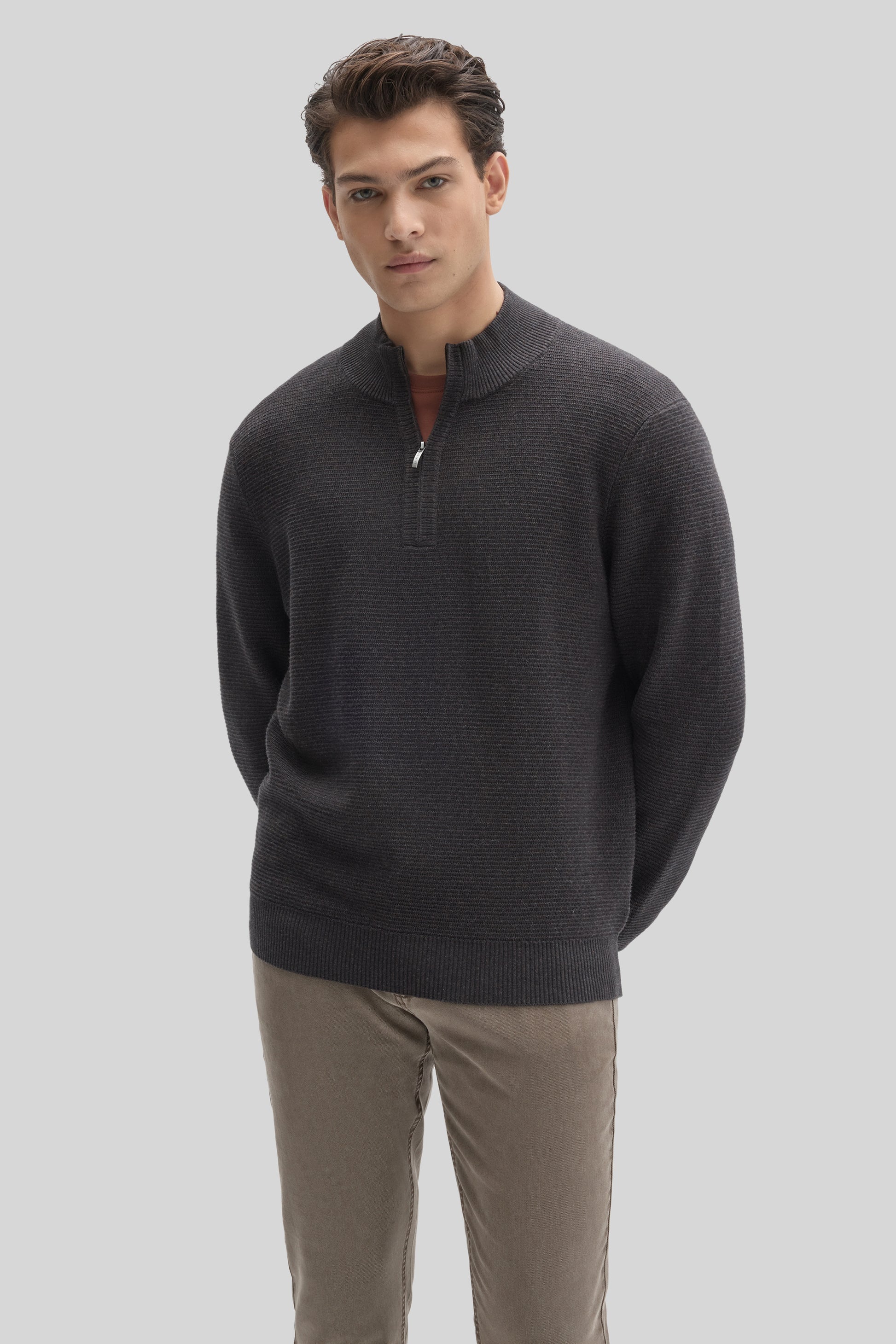 Gonzalo Quarter Zip Sweater in Espresso