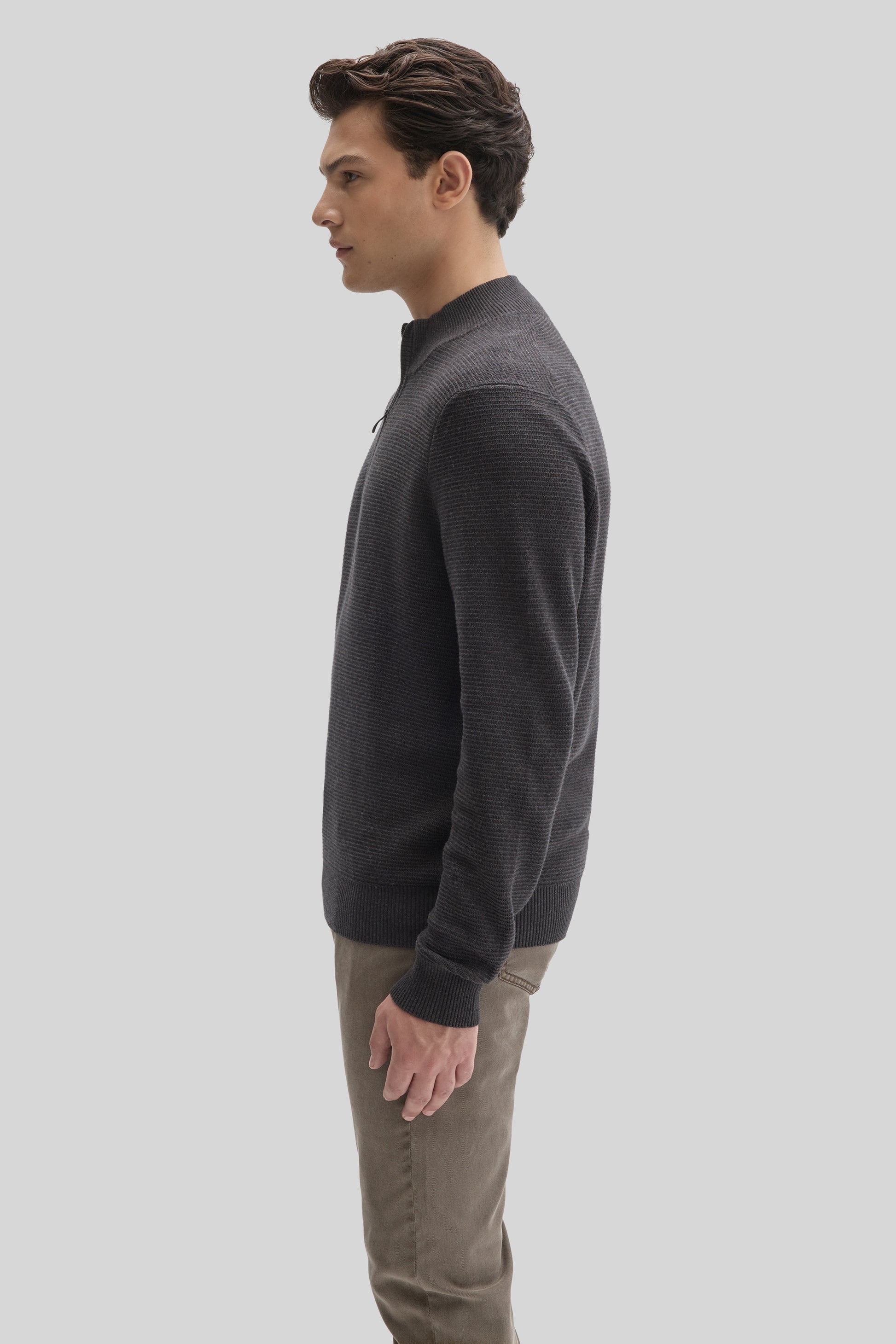 Gonzalo Quarter Zip Sweater in Espresso