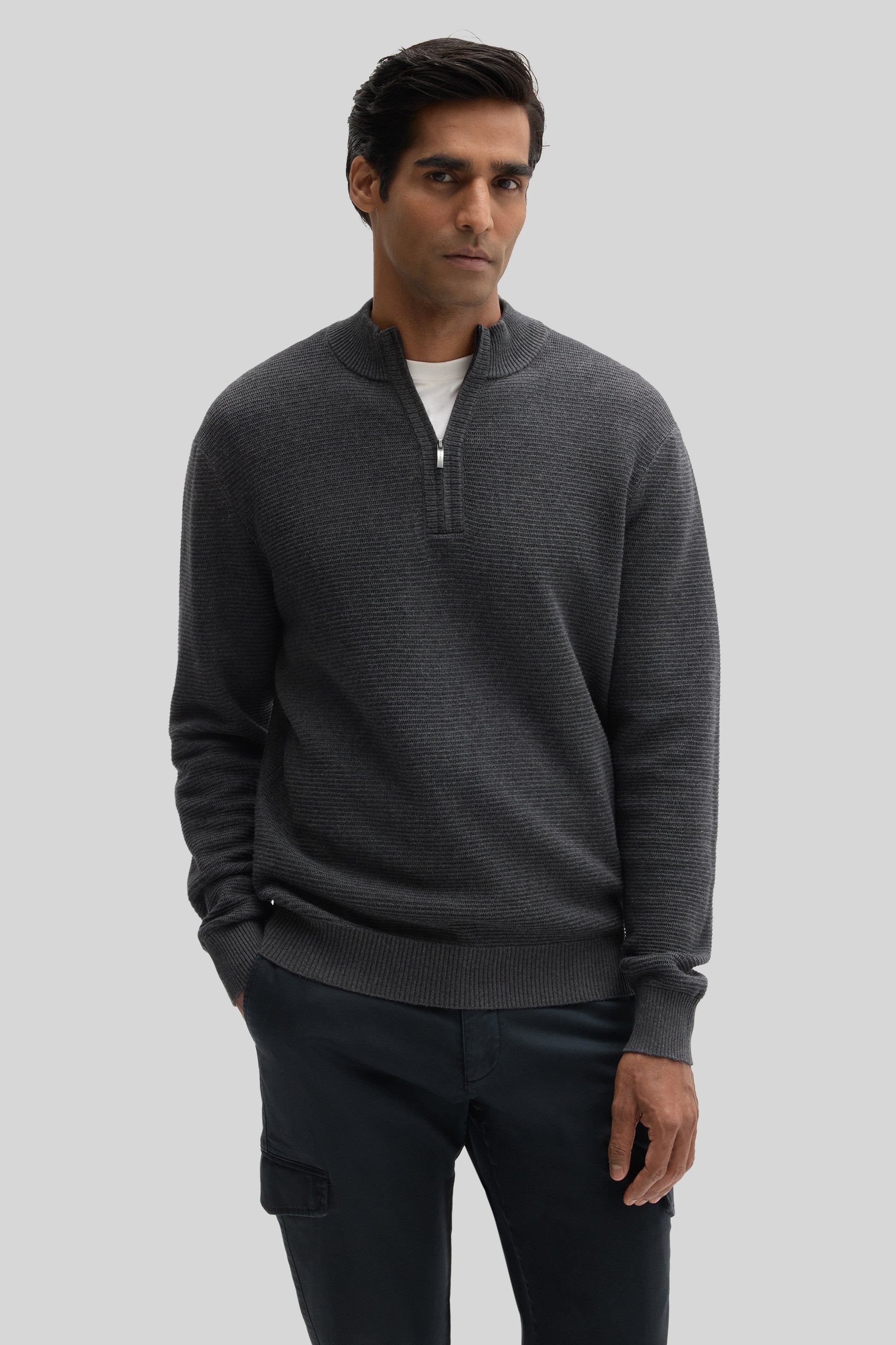 Gonzalo Quarter Zip Sweater in Graphite